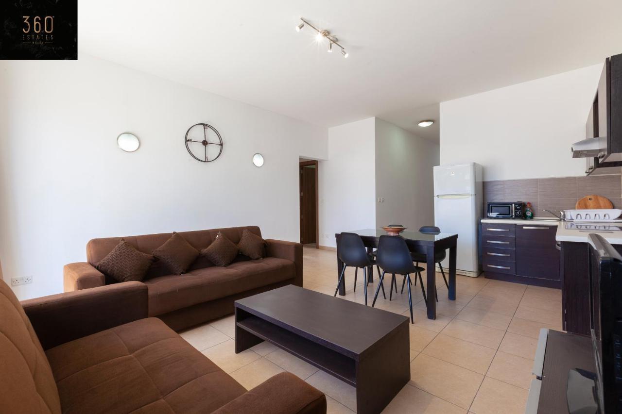 Apartamento Spacious Pv Close To Clubs & Schools With Wifi By 360 Estates