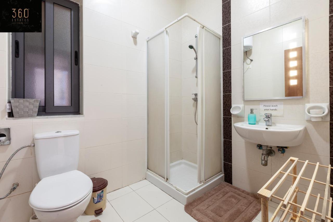 Spacious Pv Close To Clubs & Schools With Wifi By 360 Estates *