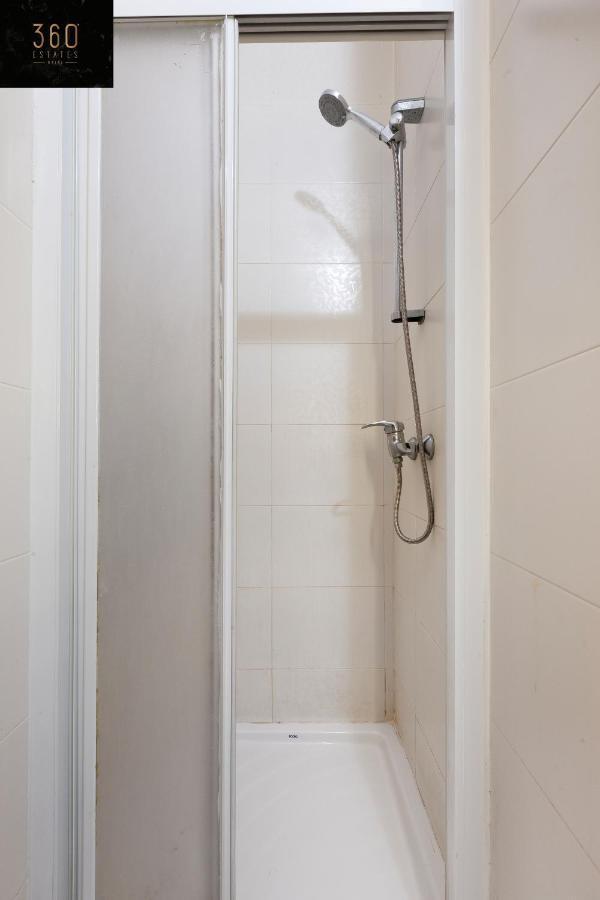 Spacious Pv Close To Clubs & Schools With Wifi By 360 Estates *